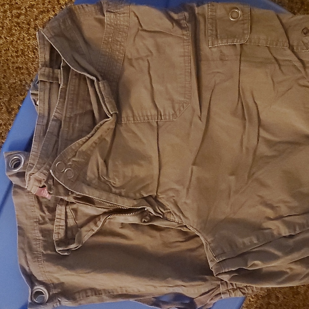 Brown cargo capris